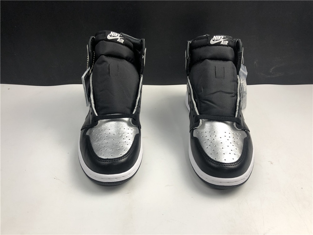 Air Jordan 1 Retro High OG 555088-010